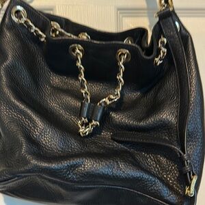 Micheal Micheal Kors Black Pebbled Leather Shoulder Bag w/Gold Hardware EUC